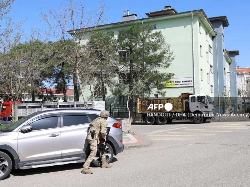 Turquía sacudida por un tiroteo escolar que deja 9 muertos