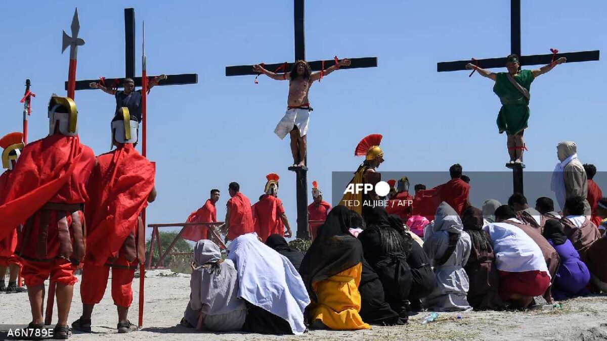 Filipinos celebran el Viernes Santo.