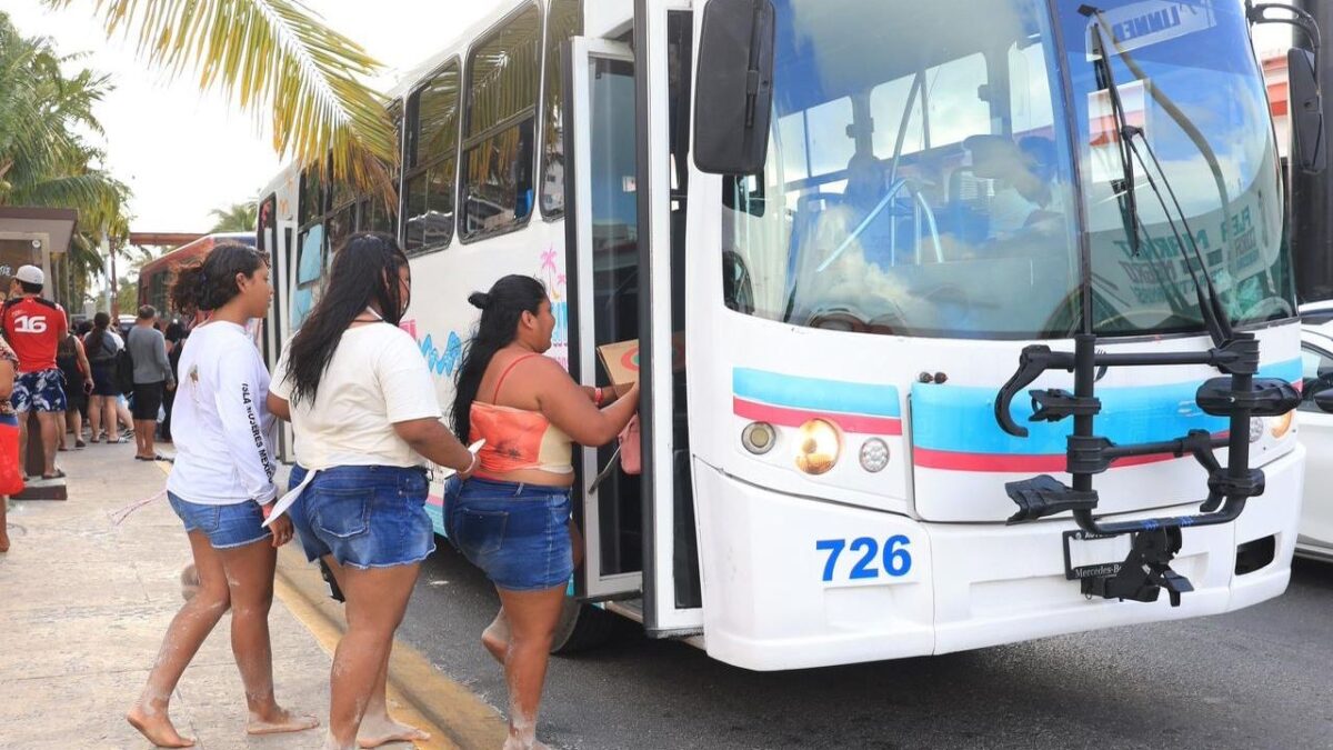 Tarifas de transporte en Cancún siguen en pausa