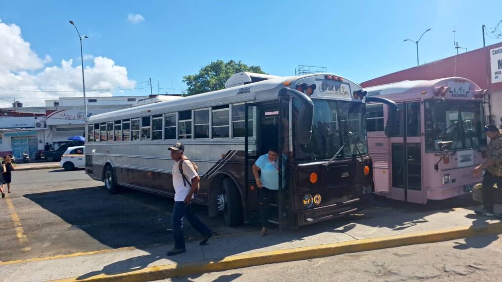 Crisis en transporte de Belice amenaza flujo de usuarios en Chetumal