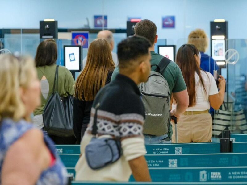 Aeropuerto Internacional de Cancún agiliza filtros migratorios rumbo al Mundial 2026
