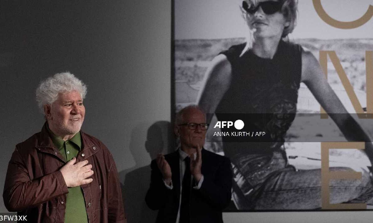 Almodóvar se lanza contra algunos presidentes.