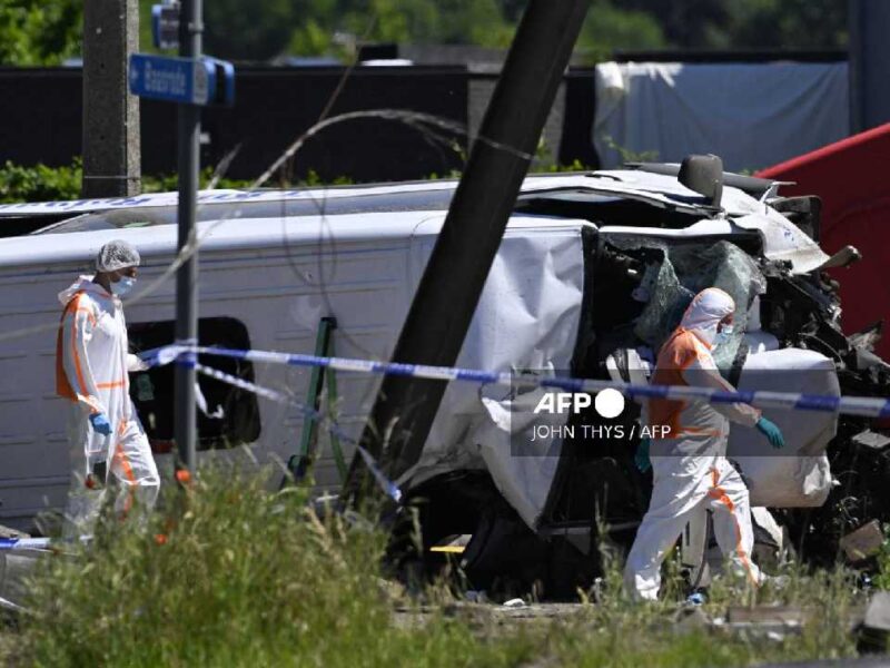Bélgica conmocionada tras choque de tren con autobús escolar que dejó cuatro muertos