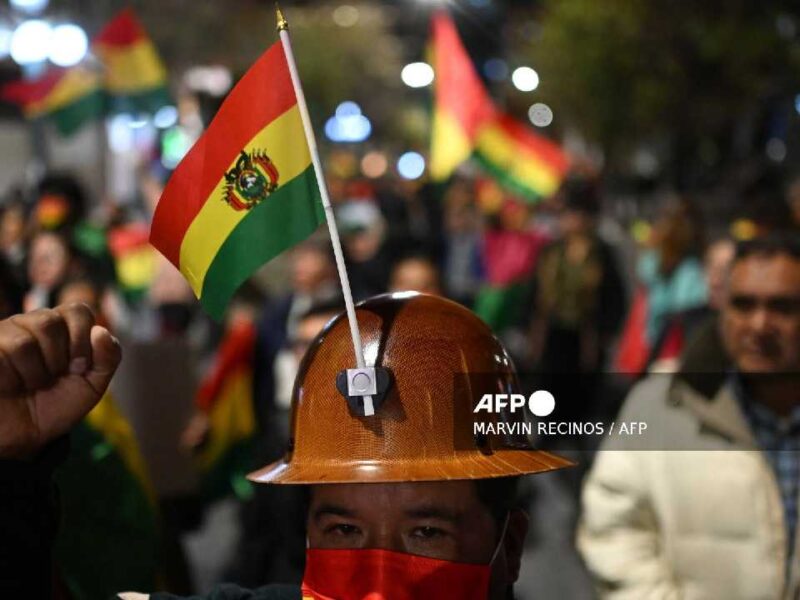 Bolivia enfrenta tensión política mientras Evo Morales pide elecciones anticipadas