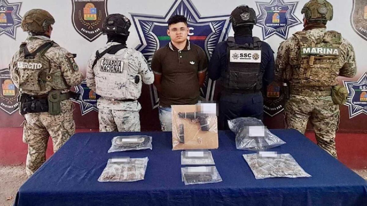 El detenido traía droga y arma.