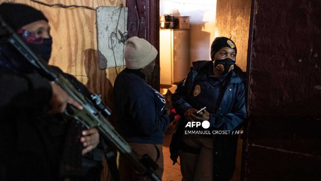 Capturan en Sudáfrica a 4 mexicanos ligados a un importante narcolaboratorio de metanfetaminas