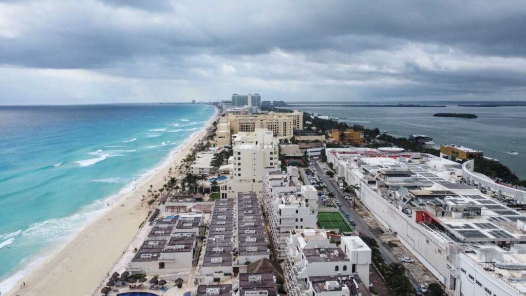 Clima en Quintana Roo: prevén fuertes rachas de viento y ambiente caluroso para este viernes 22 de mayo