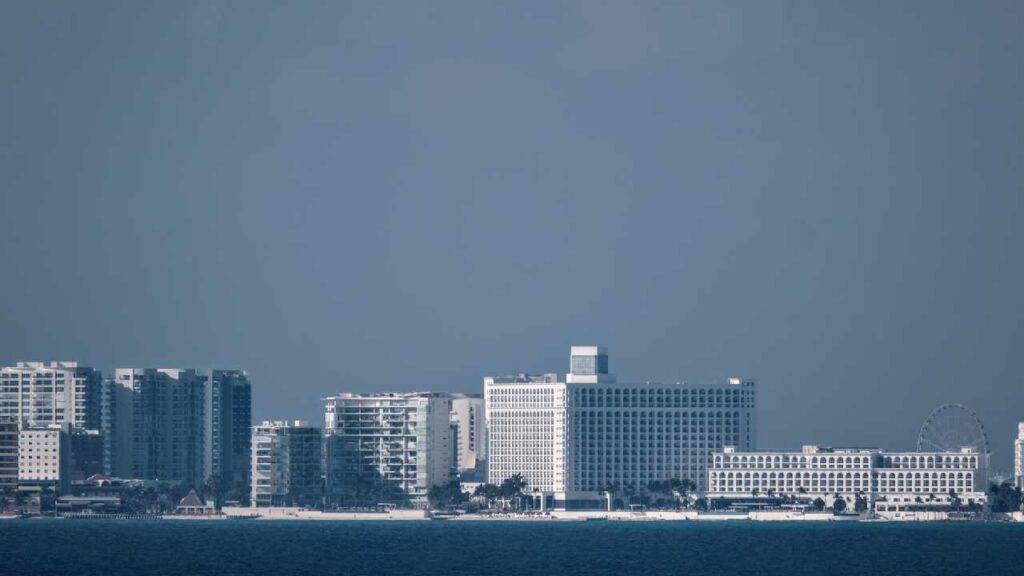 Clima en Quintana Roo: prevén un miércoles nublado, con posibilidad de lluvias y ambiente muy caluroso