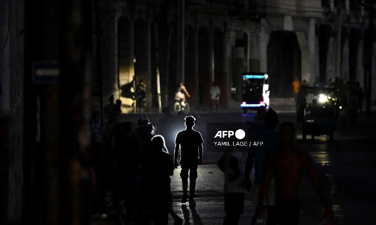 Cuba se hunde en crisis.