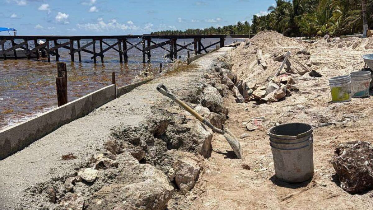 Denuncian destrucción de duna costera en Mahahual