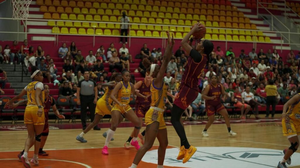El Calor de Cancún Femenil vence a Santas y va a playoffs