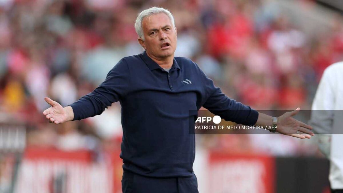 José Mourinho descarta, por ahora, acercamiento con el cuadro merengue.