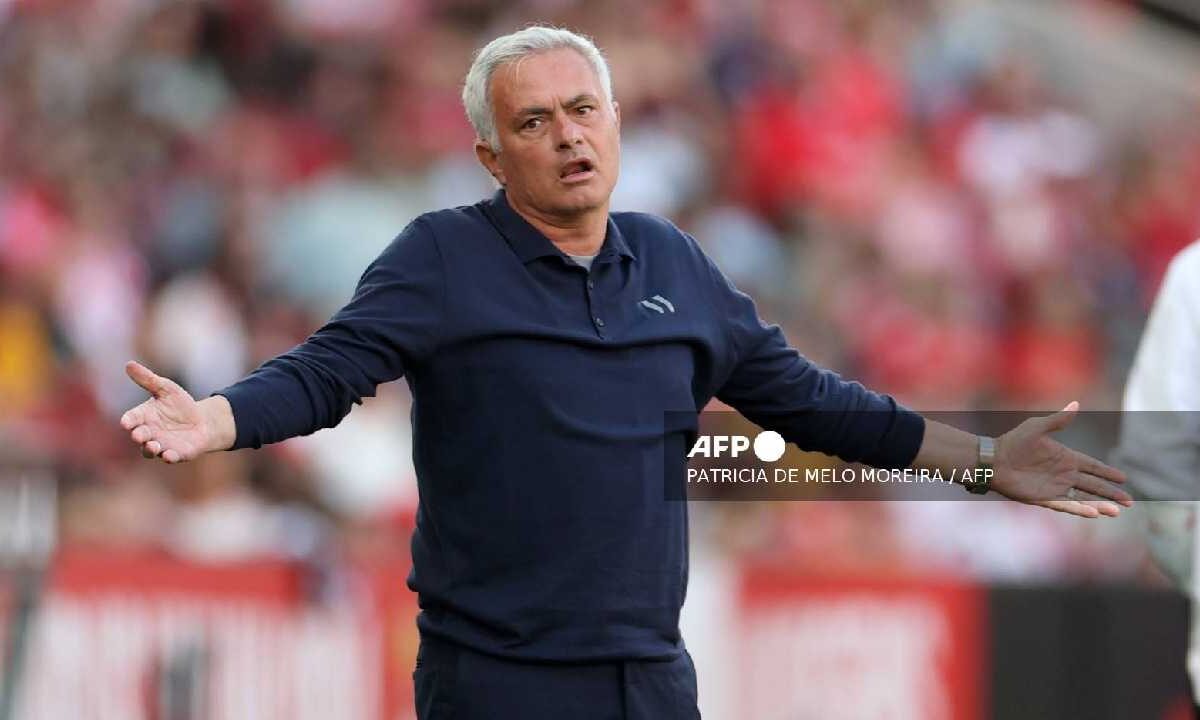 José Mourinho descarta, por ahora, acercamiento con el cuadro merengue.