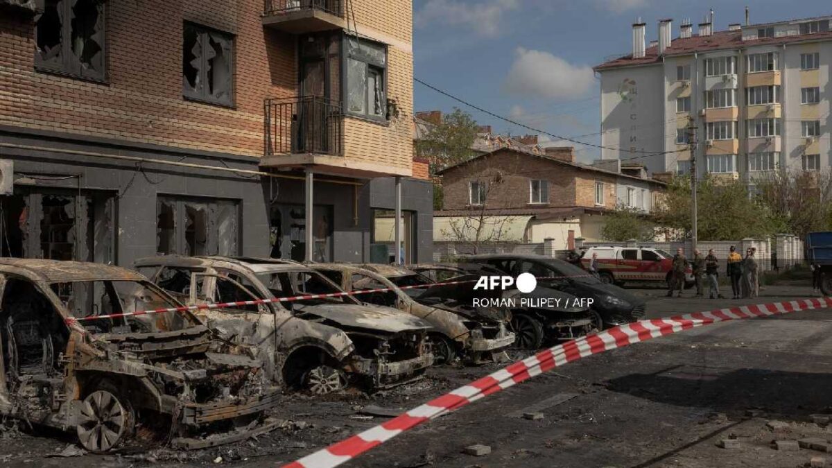 Rusia bombardea Kiev.