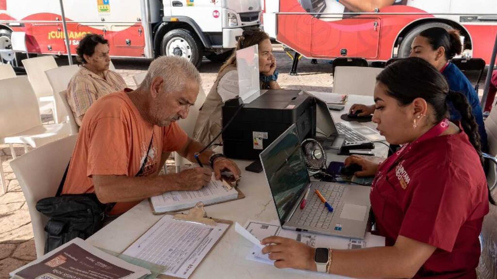 Caravanas de salud visitan más comunidades.