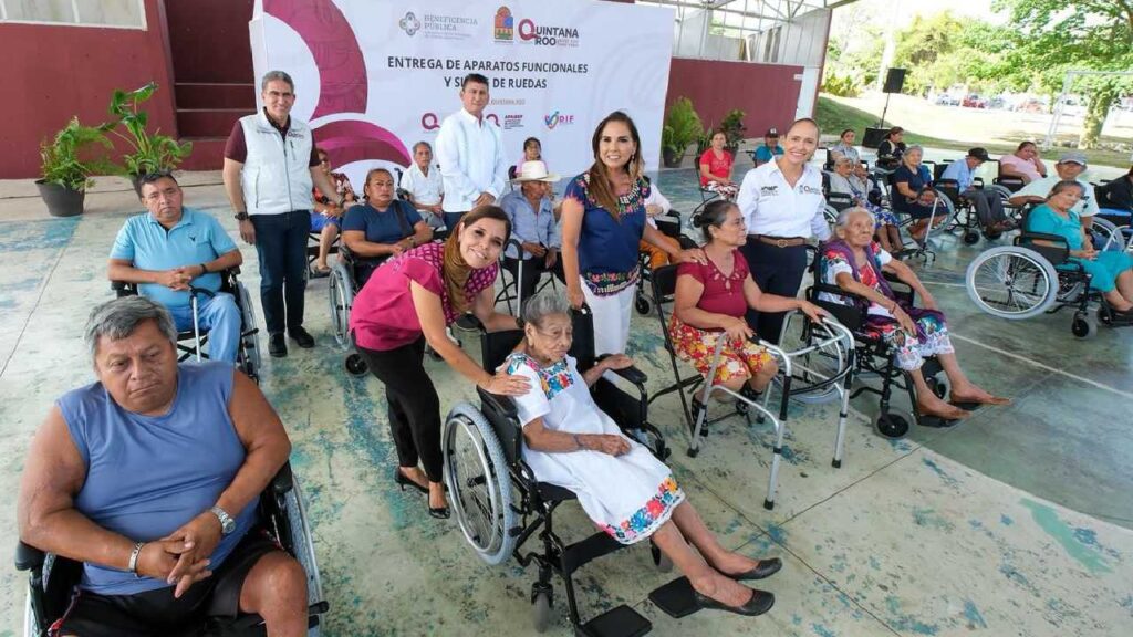 Mara Lezama entregó apoyos funcionales en Bacalar para transformar la vida de personas vulnerables