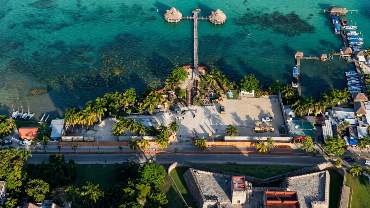 Sedena reconstruirá muelle en Bacalar tras aval de Semarnat