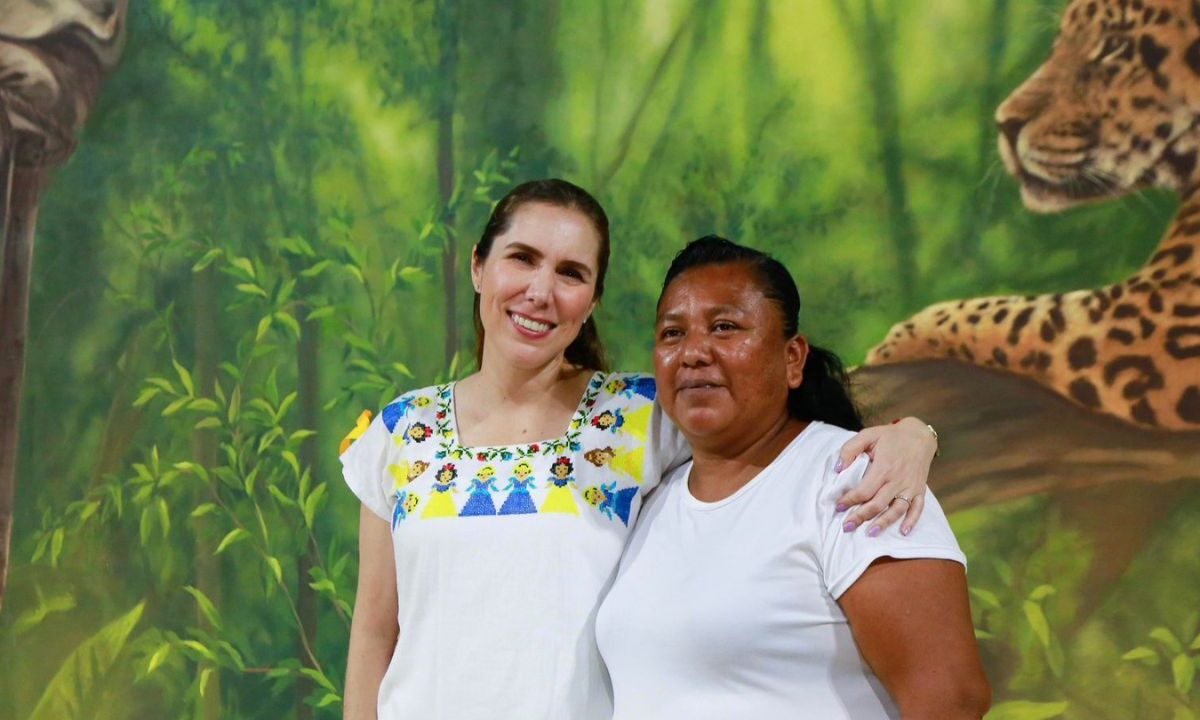 Mural “El Chiclero”, en la Plaza Ejidatarios de Ciudad Mujeres