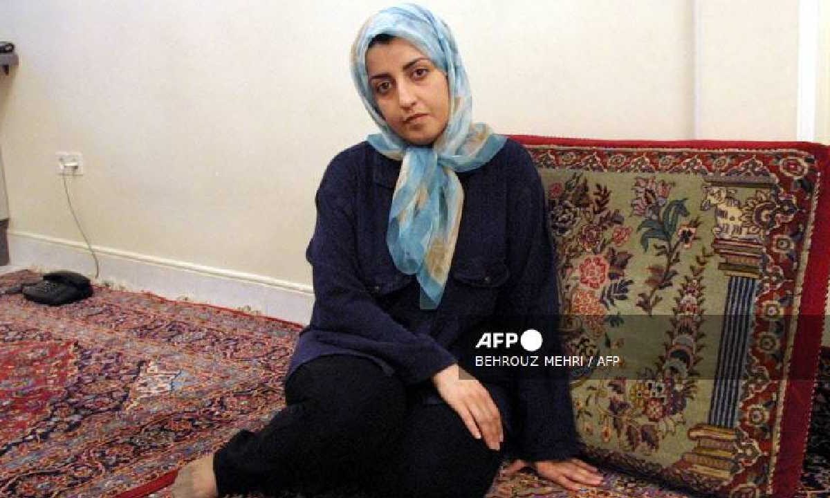 Narges Mohammadi fue hospitalizada.