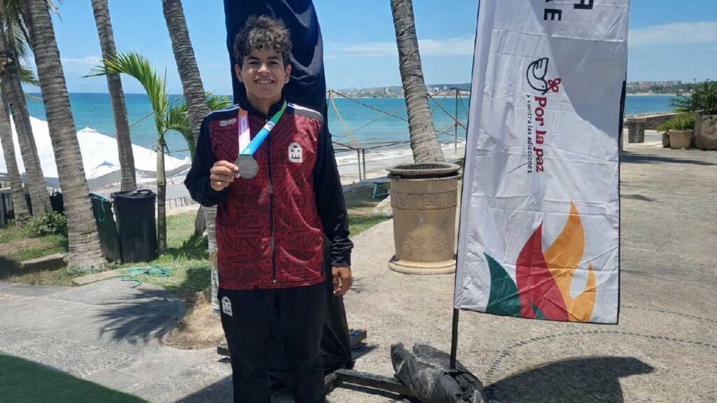 Quintana Roo avanza con fuerza en la Olimpiada Nacional tras sumar plata en aguas abiertas