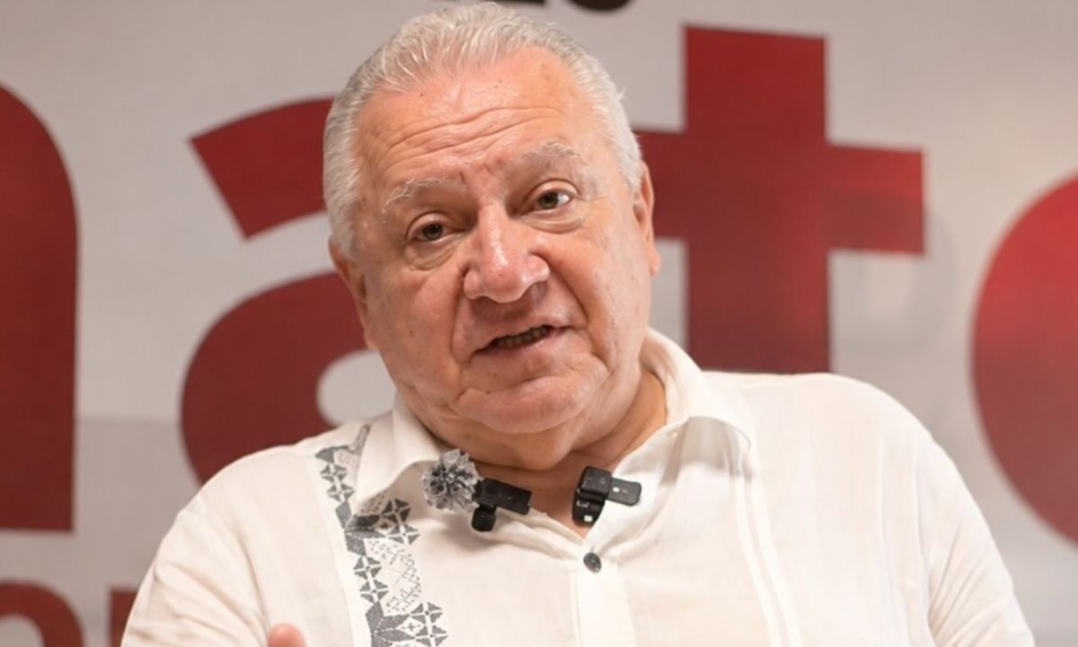 Rafael Marín formaliza ante Morena aspiración por la gubernatura