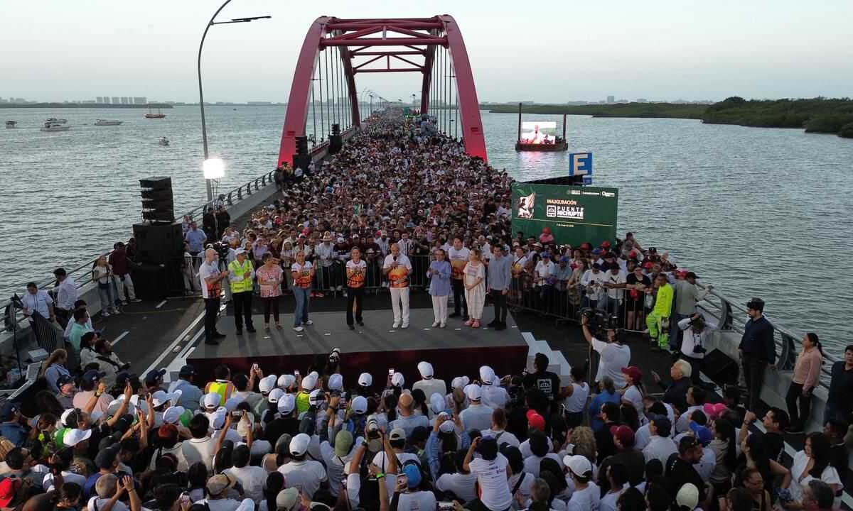 Así fue la inauguración del Puente Nichupté.
