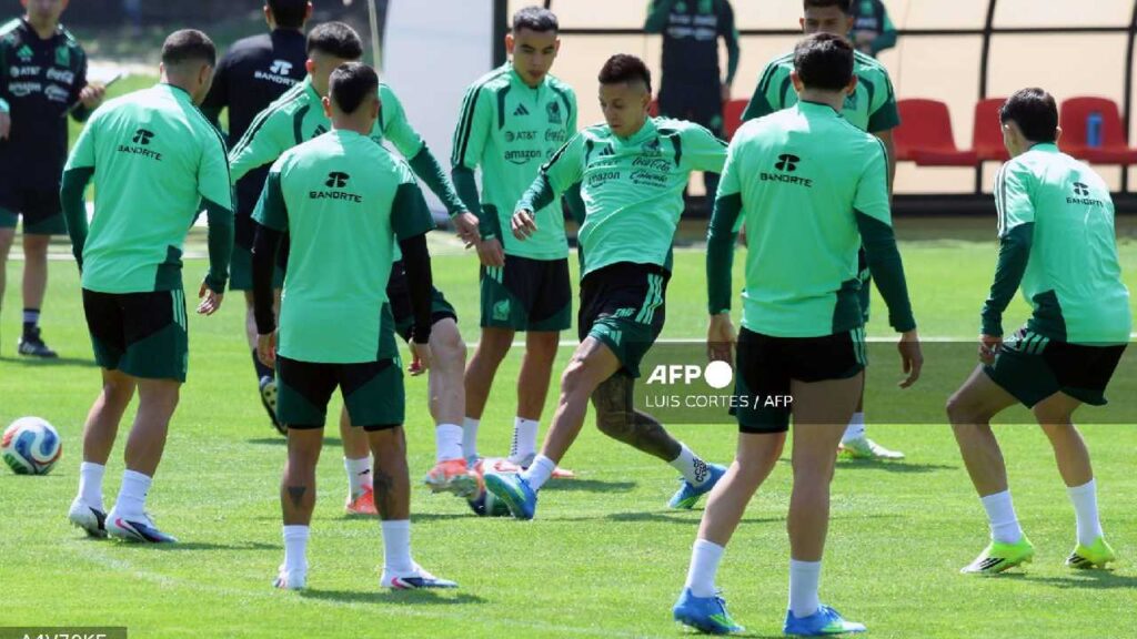 Selección Mexicana lanza advertencia y pone ultimátum rumbo al Mundial 2026; jugadores reportan con Chivas