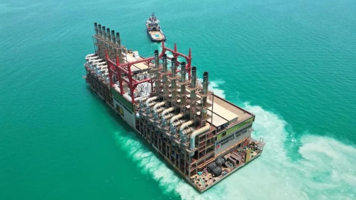 Quintana Roo busca instalar planta eléctrica flotante en Calica