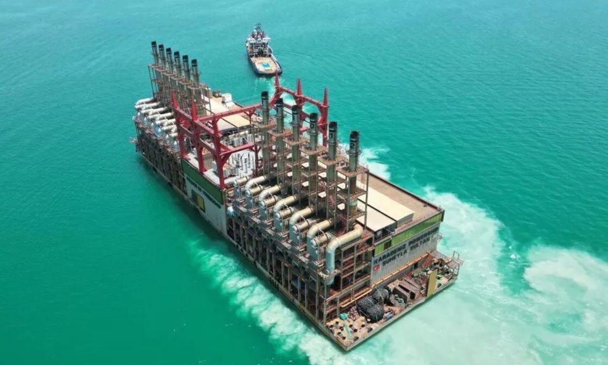 Quintana Roo busca instalar planta eléctrica flotante en Calica