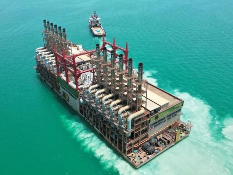 Quintana Roo busca instalar planta eléctrica flotante en Calica para asegurar suministro