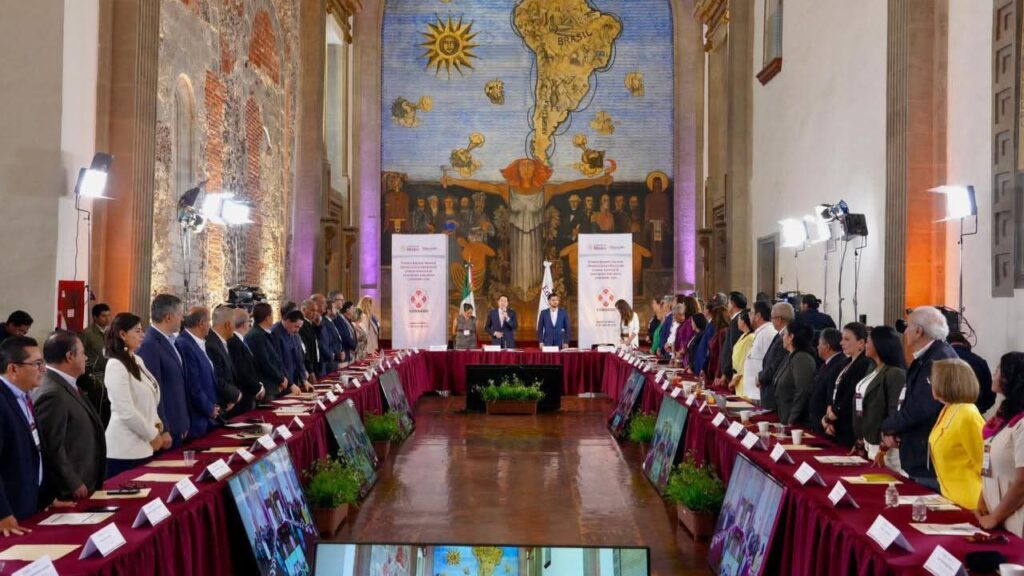 SEP da marcha atrás y mantiene calendario escolar 2025-2026