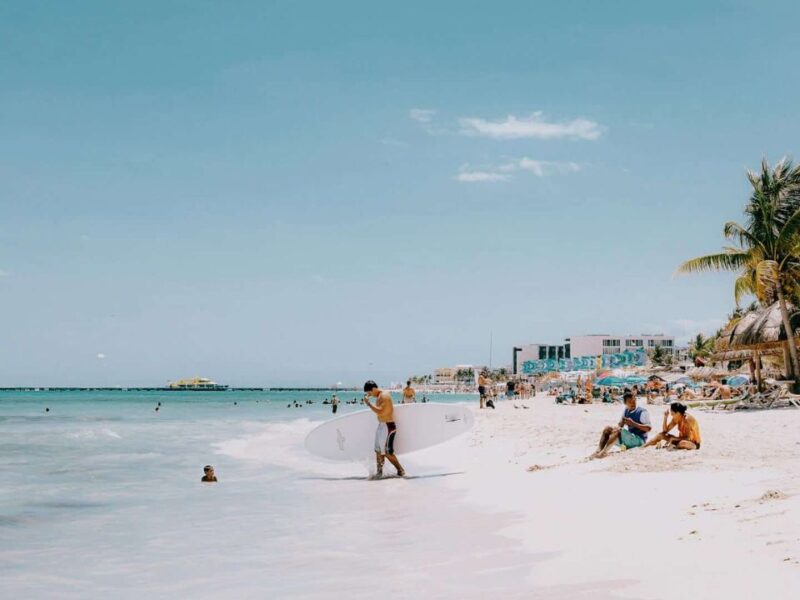 Turismo en el Caribe Mexicano: caída en vuelos y auge en cruceros