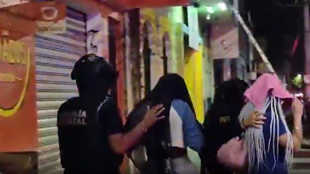 ¡Mega golpe en Chetumal! Fuerzas de seguridad rescatan a 28 mujeres y capturan a 11 presuntos tratantes en un bar