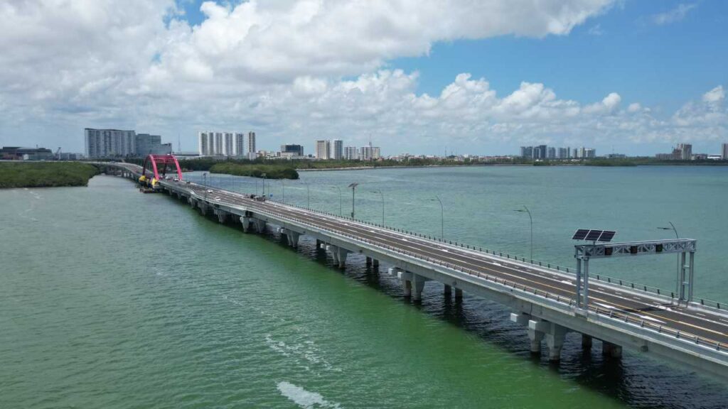 Mañana se abre el Puente Nichupté.