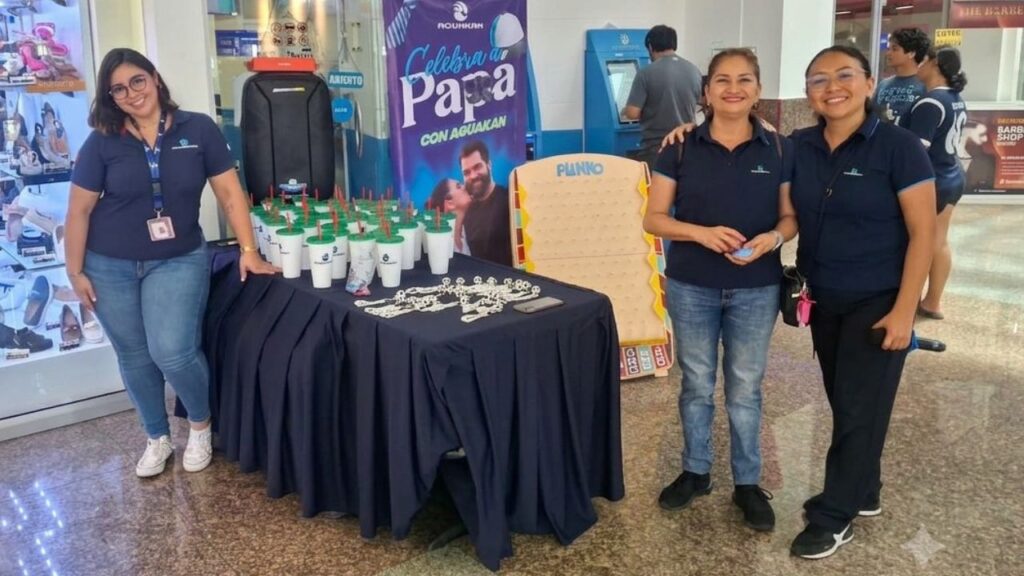 Aguakan celebra el Día del Padre con 400 papás de Quintana Roo