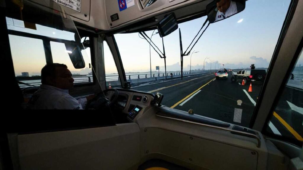 Anuncia Mara Lezama servicio gratuito durante fase de evaluación de transporte MOBI sobre el Puente Nichupté