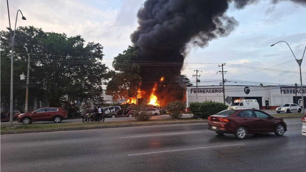 Bomberos se movilizó a la zona del siniestro.