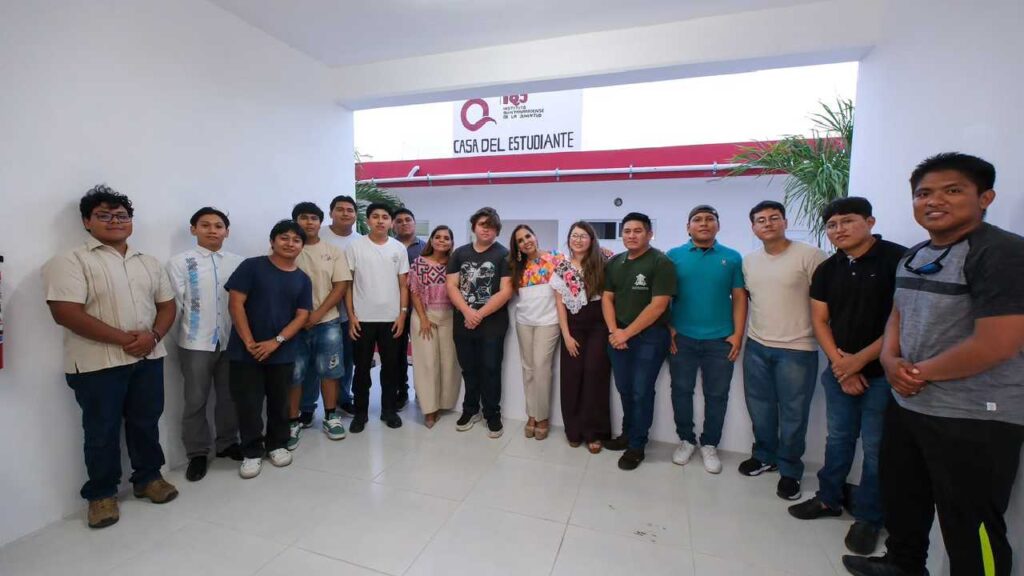 Entrega Mara Casa del Estudiante.