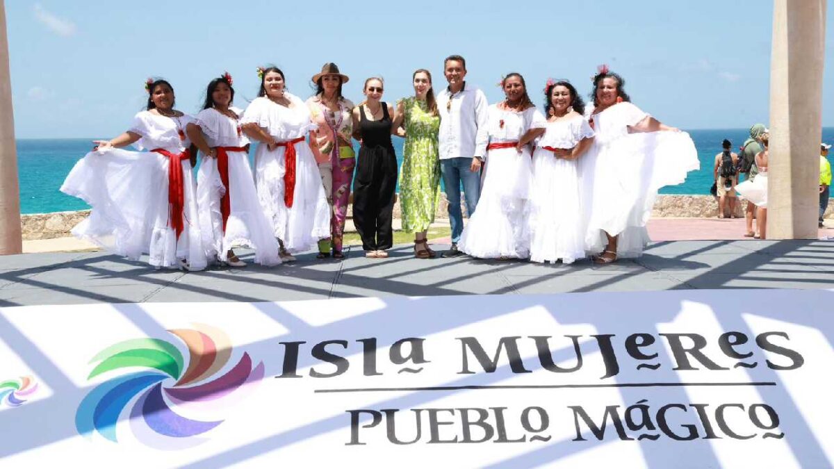 Atenea, siempre comprometida con la promoción de Isla Mujeres.