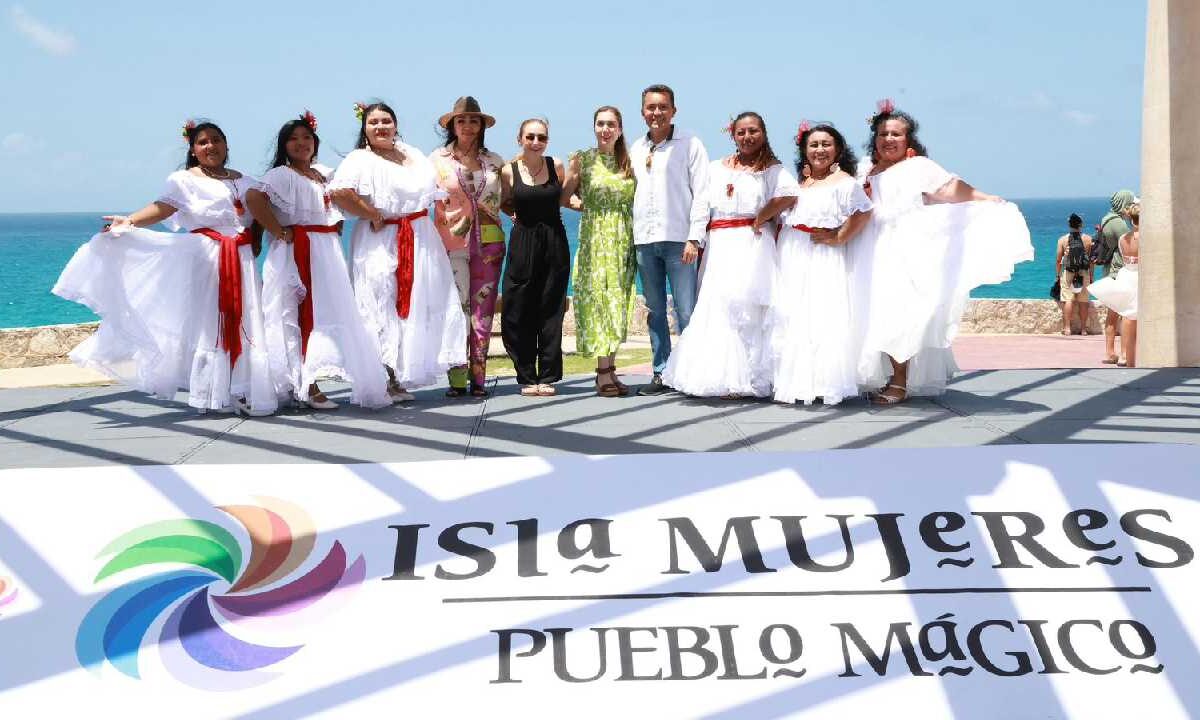 Atenea, siempre comprometida con la promoción de Isla Mujeres.