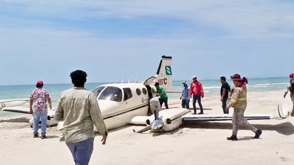 Avioneta que viajaba de Culiacán a Cancún aterriza en Campeche