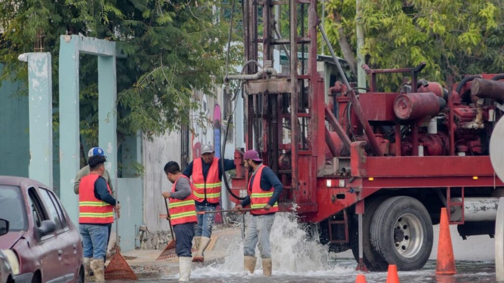 Basura causa el 80% de encharcamientos por lluvias en Cancún