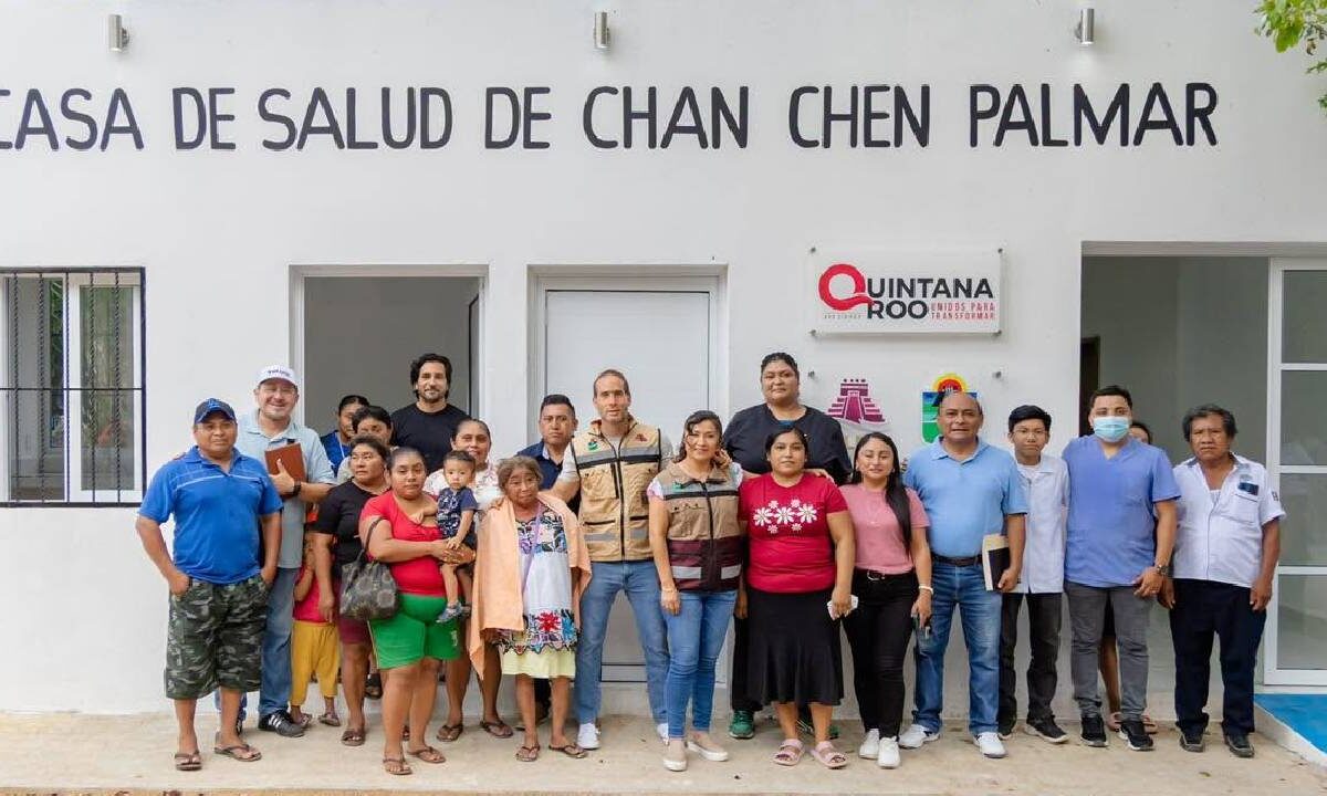 Diego Castañón renueva Casa de Salud en Chanchén Palmar