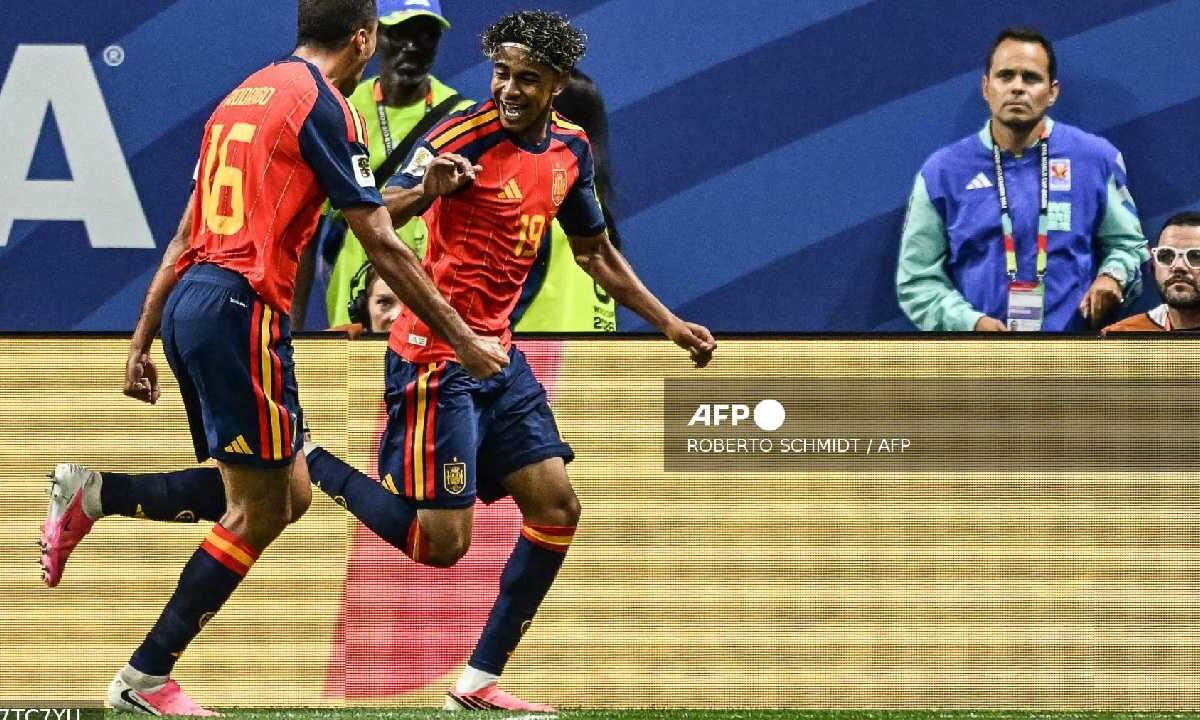 España goleó a Arabia Saudita.