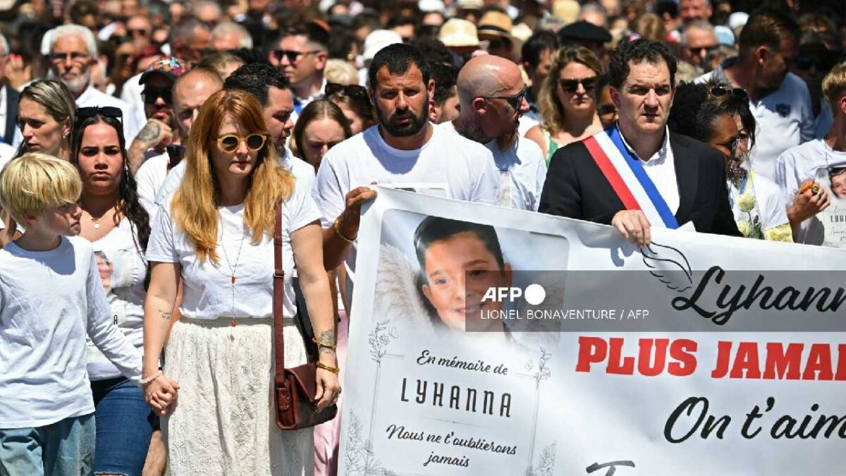 Rinden homenaje a Lyhanna.