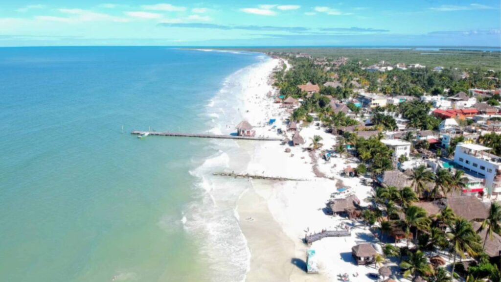 Zofemat en Holbox: Modifican acuerdo de tierras con Conanp