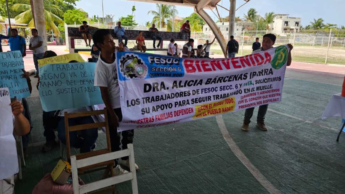 Protestan trabajadores por cierre de proyecto en Mahahual.