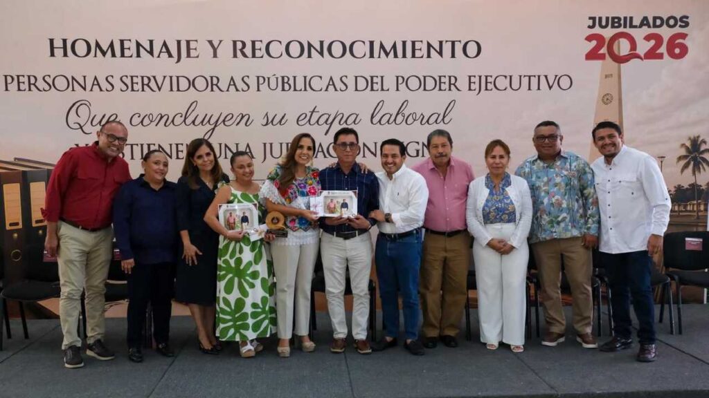 Mara Lezama rinde homenaje histórico a 171 trabajadores que dedicaron su vida al servicio público