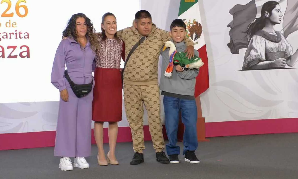Merlín estuvo en la Mañanera.
