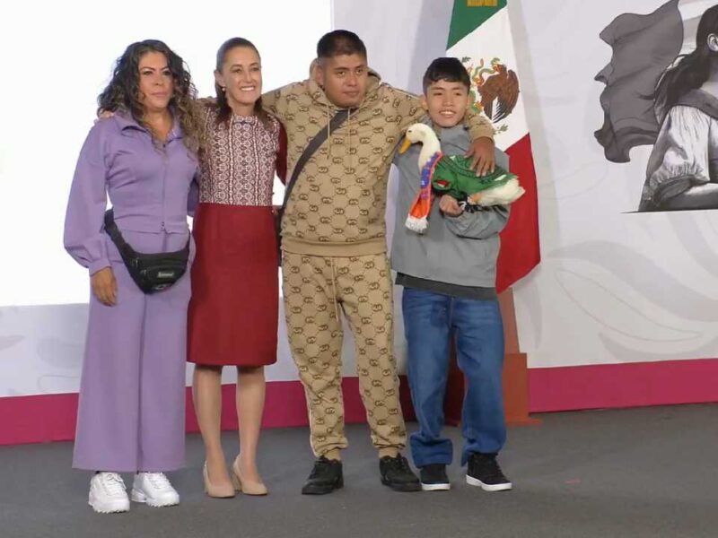 Merlín cautiva la mañanera de Sheinbaum y se convierte en fenómeno en pleno Mundial 2026